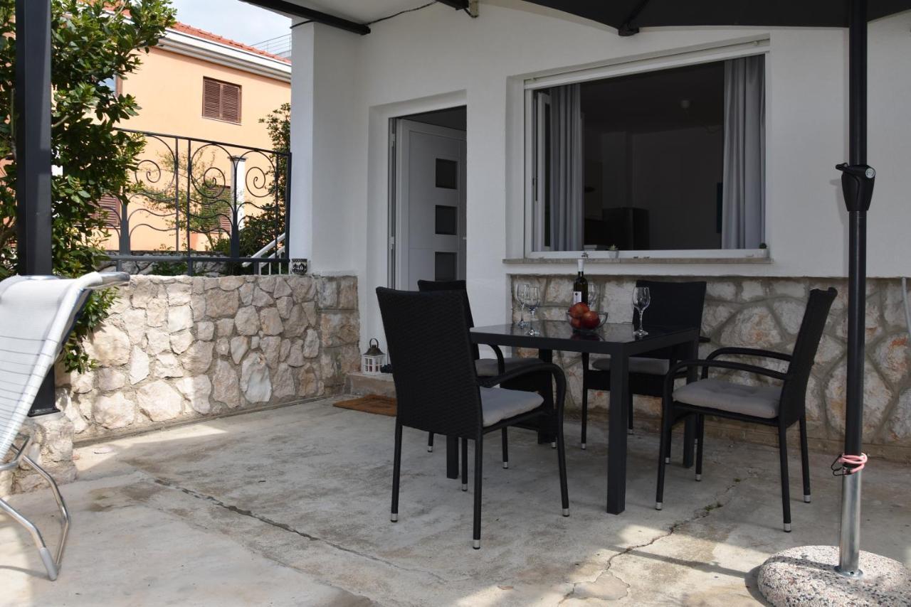 Apartman Vitamare 160 M From The Beach Novi Vinodolski Dış mekan fotoğraf
